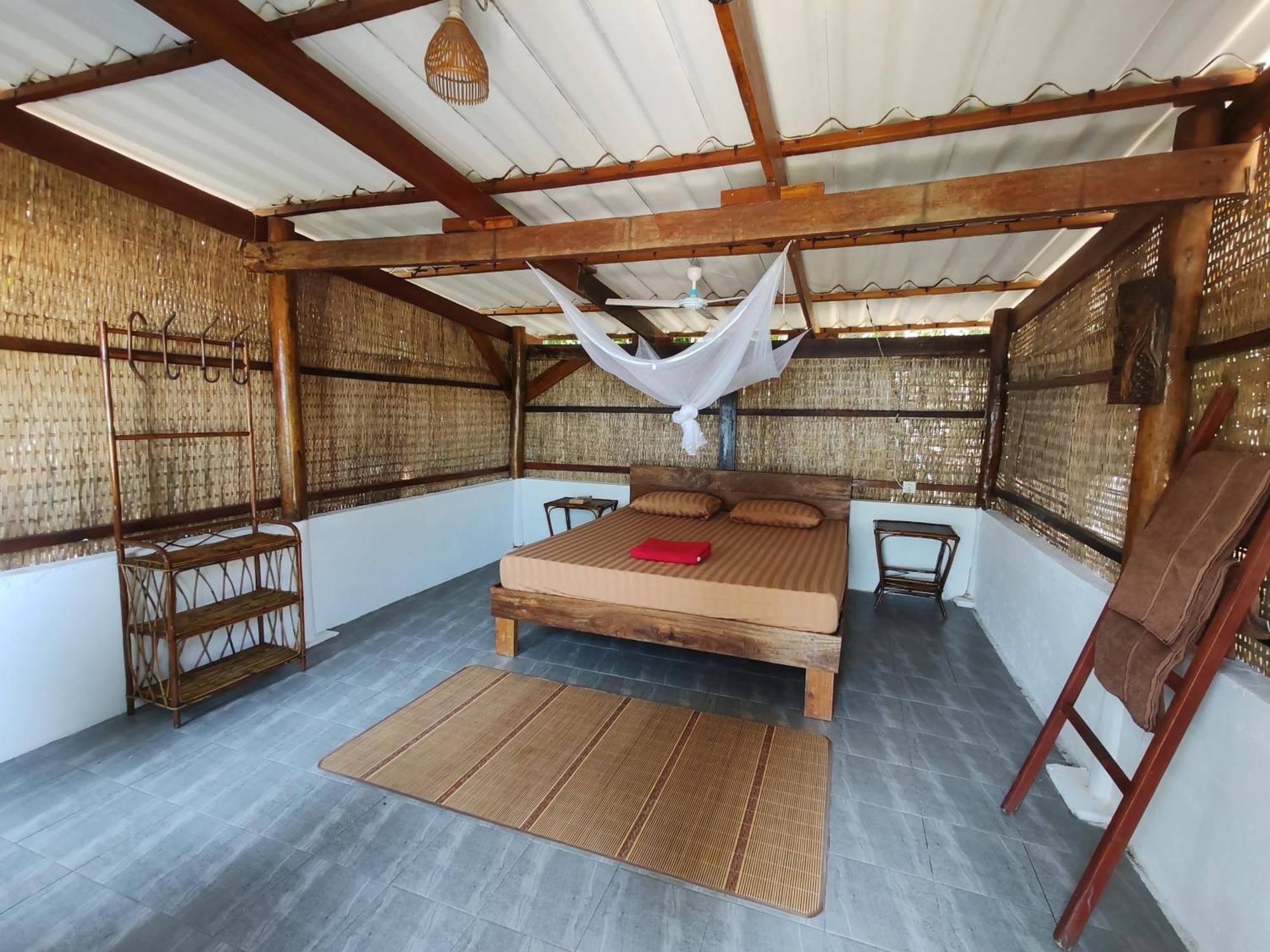 Kamaku Bungalows Đảo Koh Rong Samloem Ngoại thất bức ảnh