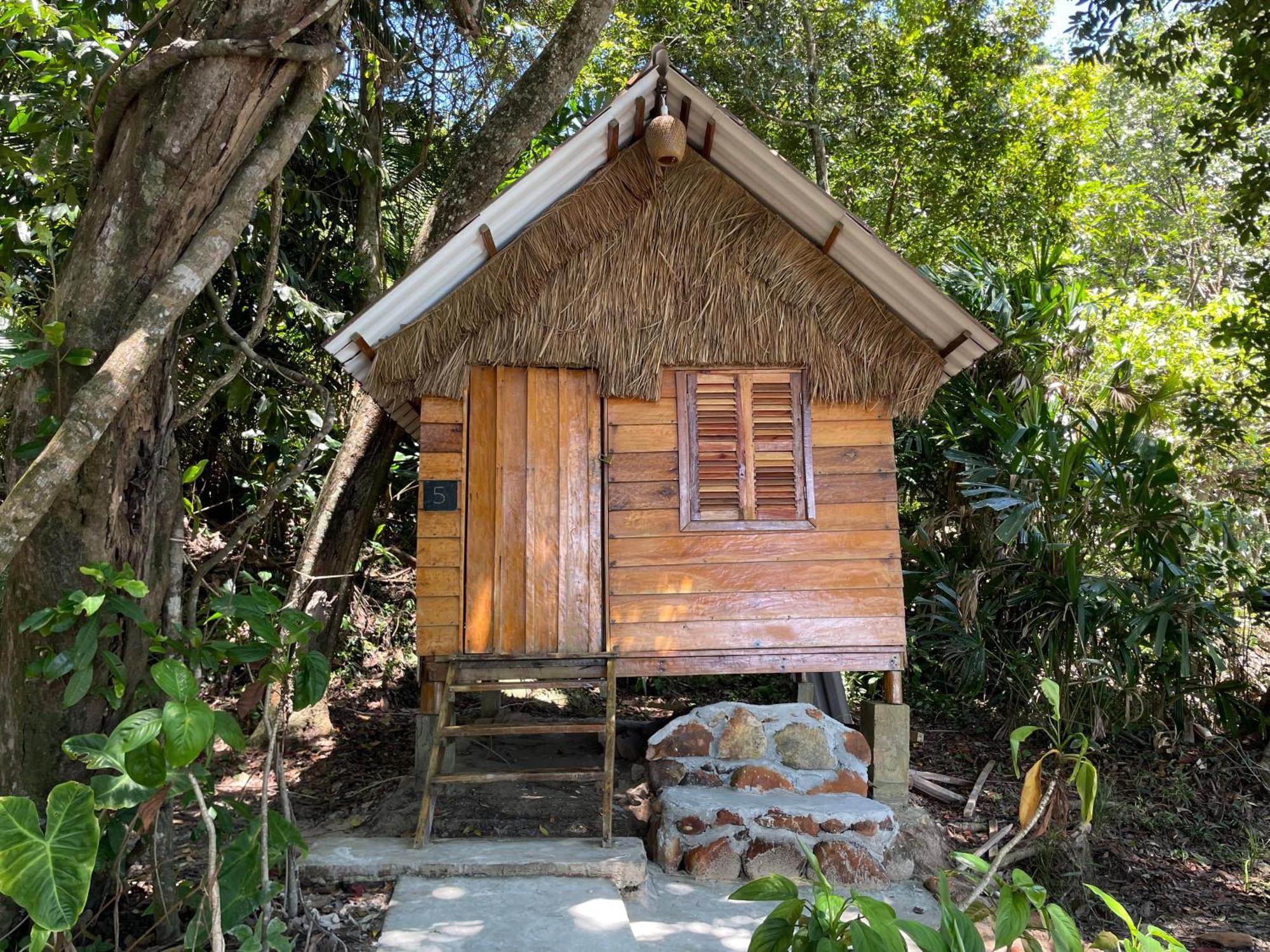 Kamaku Bungalows Đảo Koh Rong Samloem Ngoại thất bức ảnh