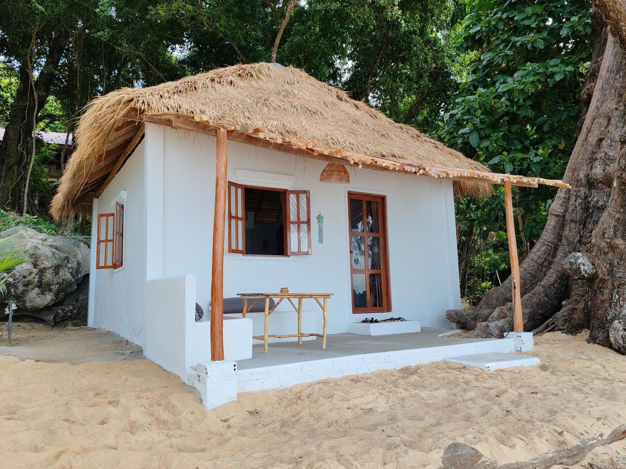 Kamaku Bungalows Đảo Koh Rong Samloem Ngoại thất bức ảnh
