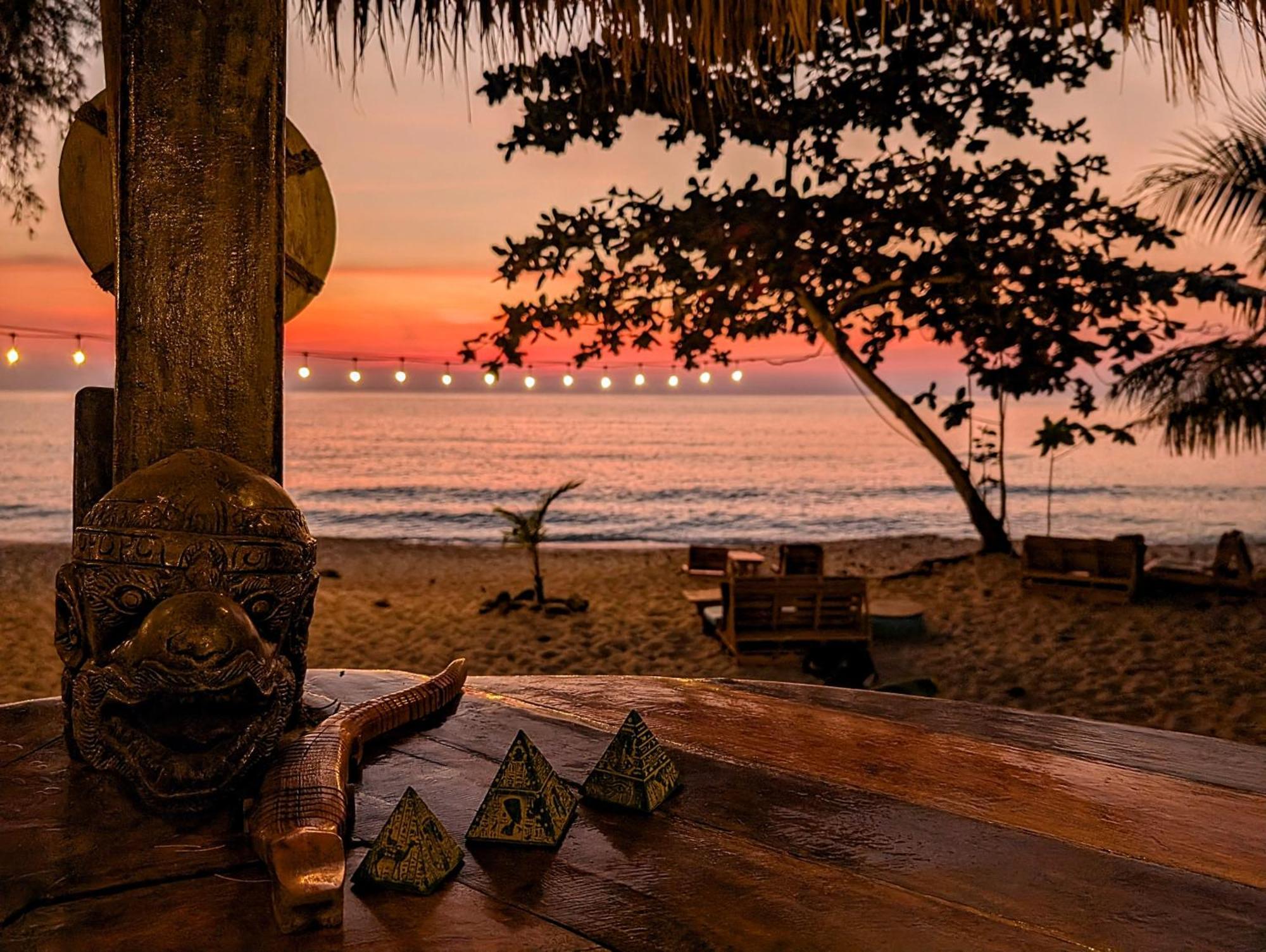 Kamaku Bungalows Đảo Koh Rong Samloem Ngoại thất bức ảnh
